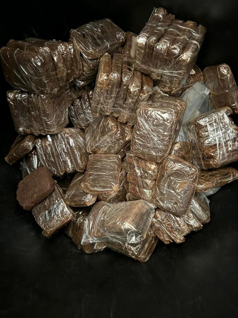 Αποθήκη ναρκωτικών σε Καπανδρίτι και Αχαρναί